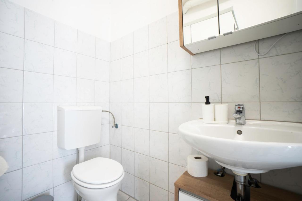 Modern 1-Bedroom Apartment Next To Praterstern Wien Eksteriør bilde